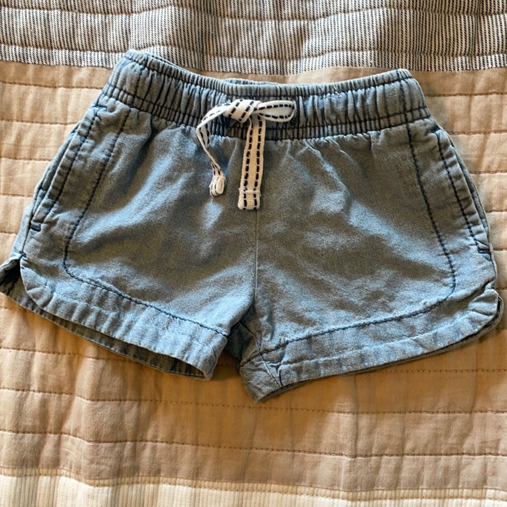 Carter’s blue Jean shorts 9m 12m